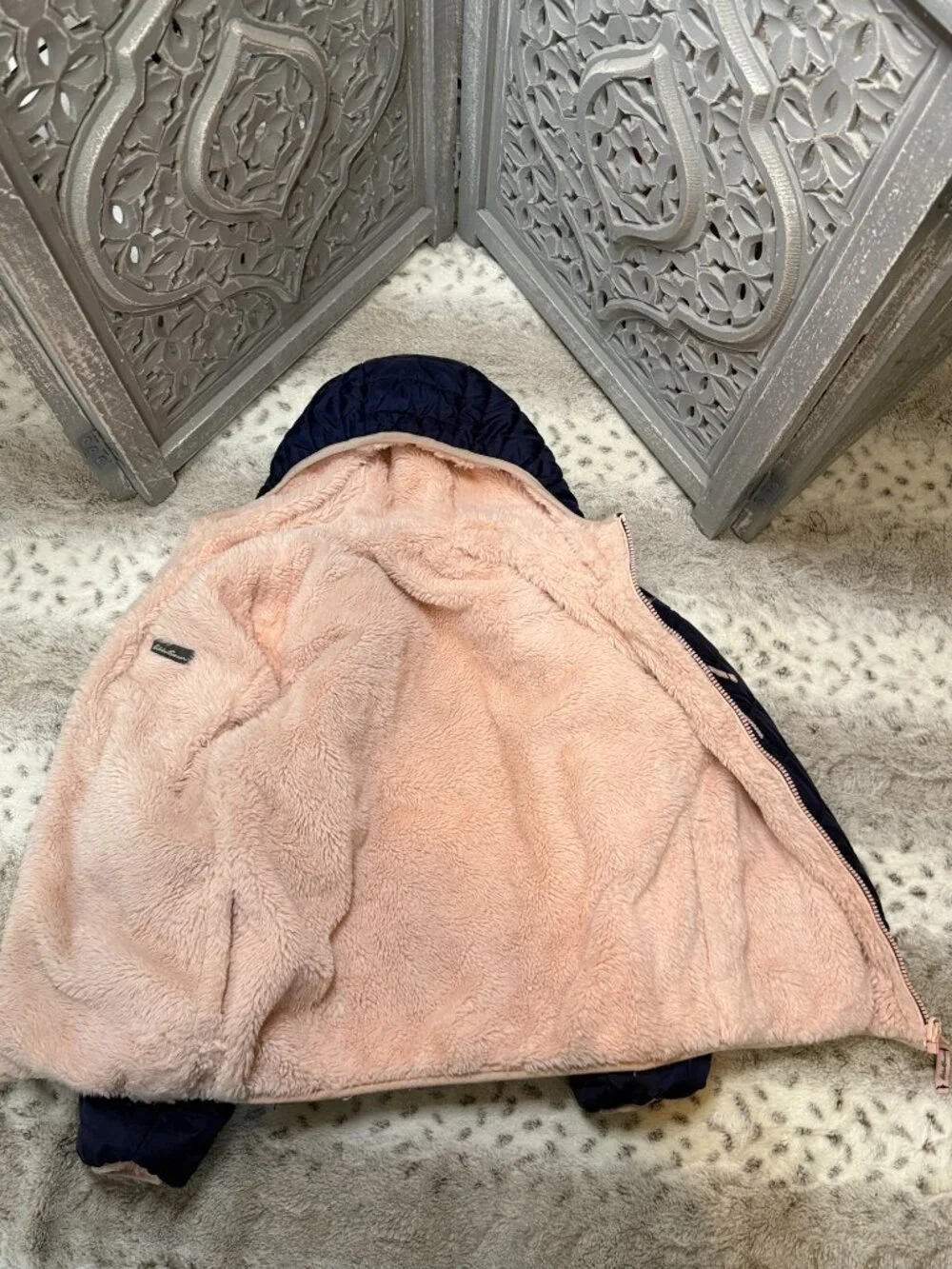 Eddie Bauer reversible puffer jacket girls medium pink faux fur school winter
